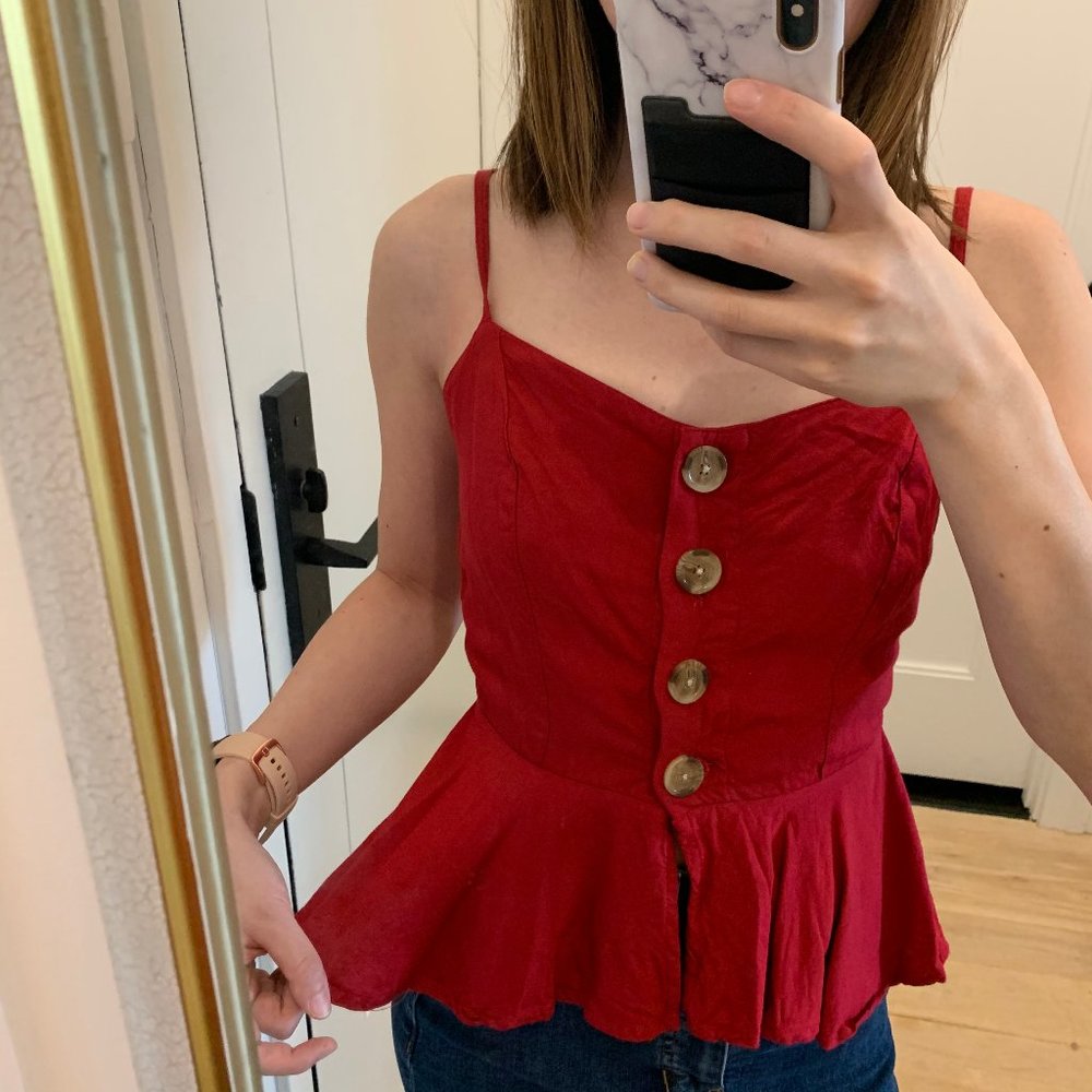 Style Envy Jester Red Button Cami XS